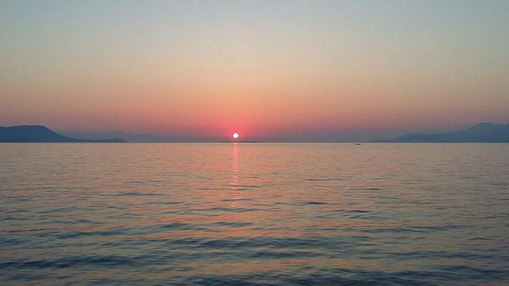 Sunset Beach House Kato Alepokhorion Bagian luar foto